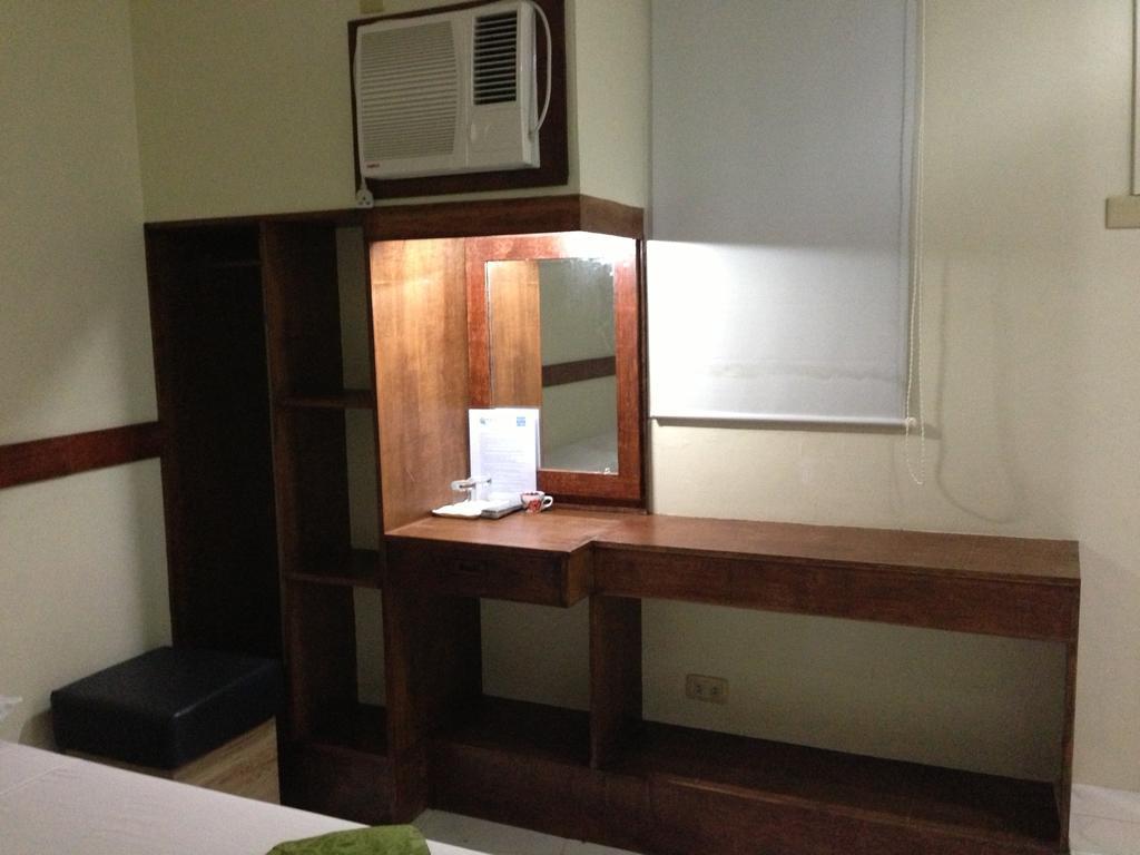 Qm Pension House Tagbilaran City Ruang foto