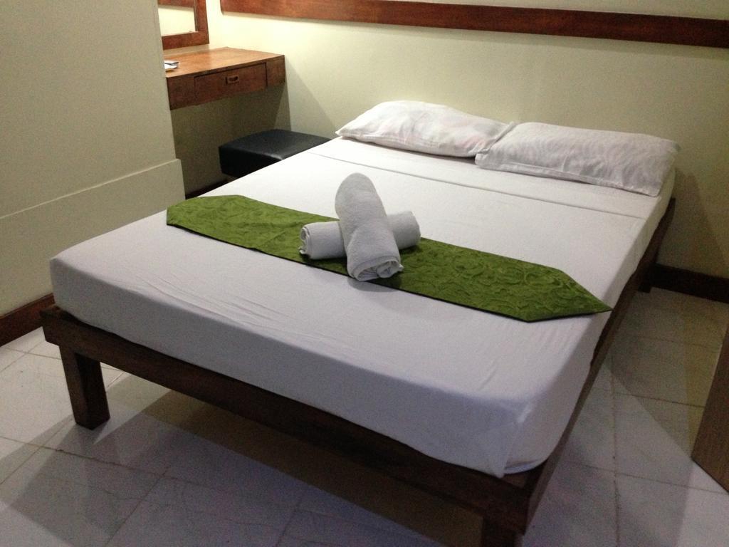 Qm Pension House Tagbilaran City Ruang foto