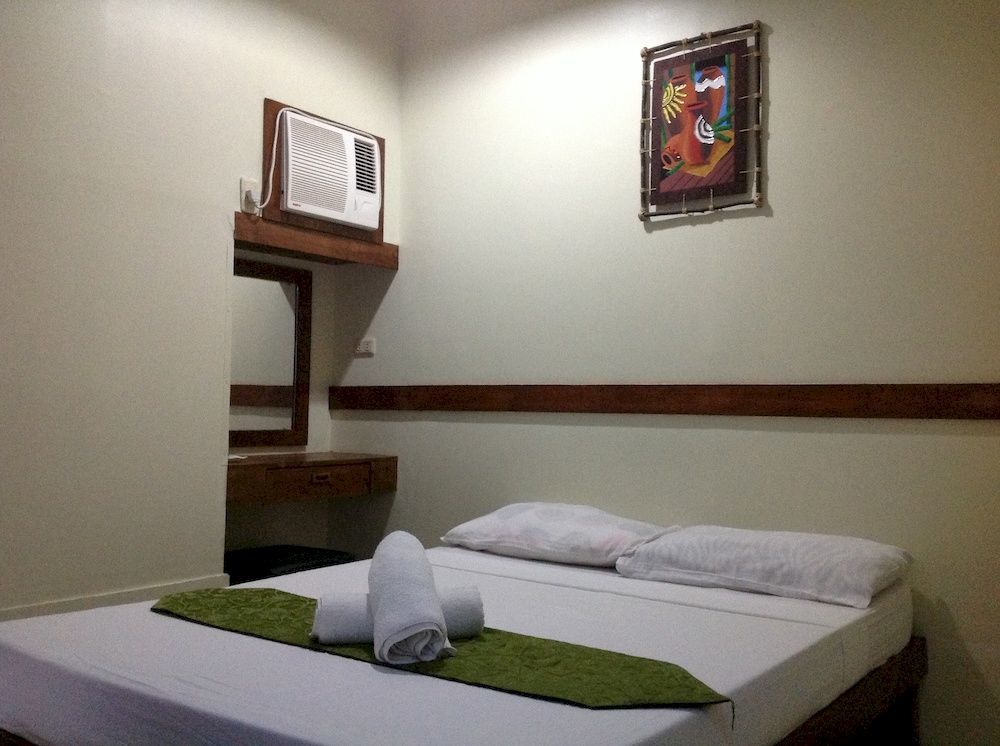 Qm Pension House Tagbilaran City Bagian luar foto