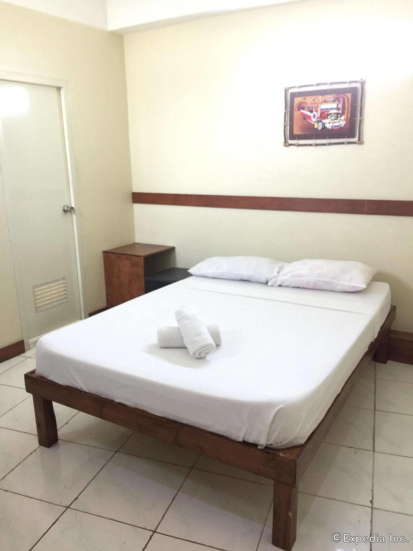 Qm Pension House Tagbilaran City Bagian luar foto