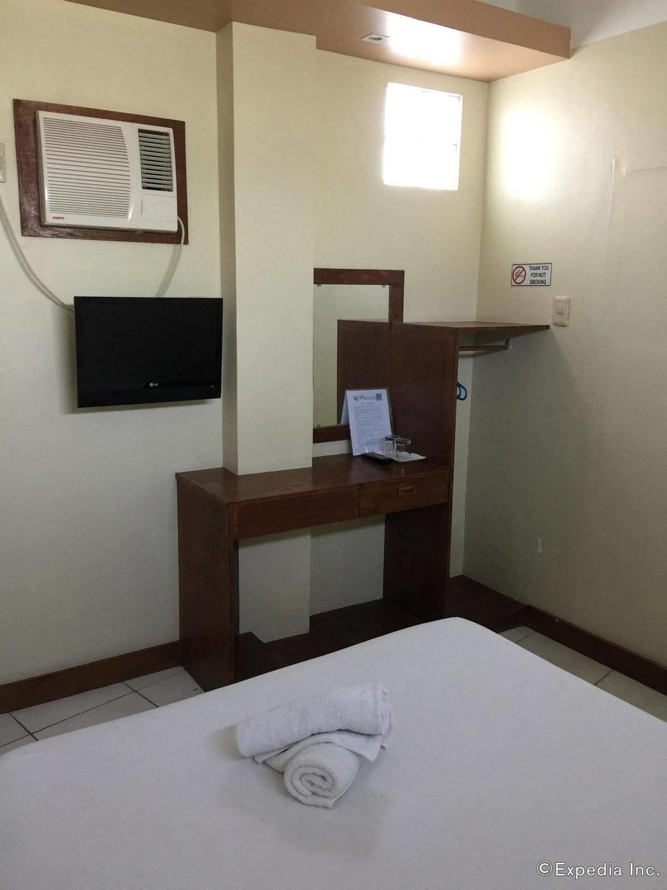 Qm Pension House Tagbilaran City Bagian luar foto